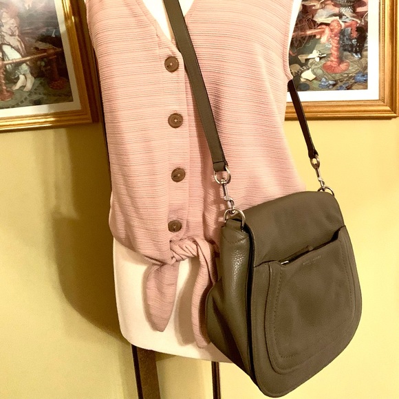 MARC JACOBS Gray leather handbag. - Picture 2 of 5